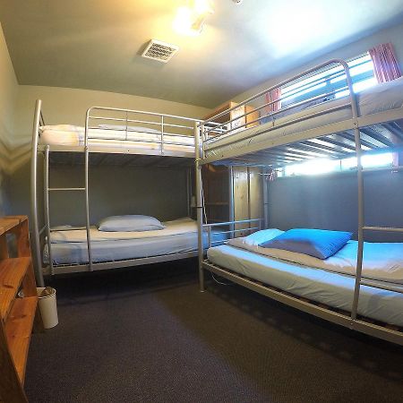 Kiwi House Hostel Крайстчёрч Экстерьер фото
