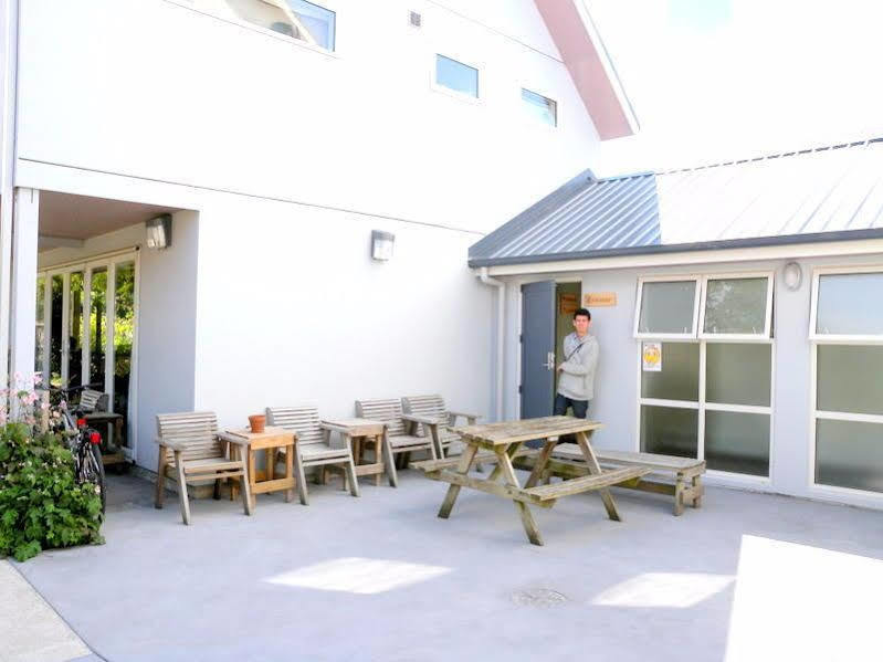 Kiwi House Hostel Крайстчёрч Экстерьер фото