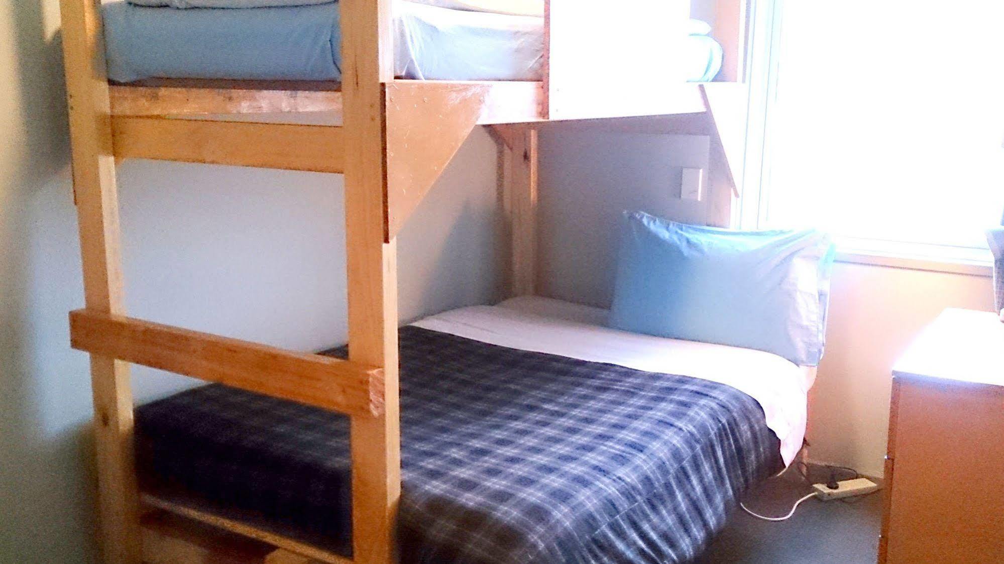 Kiwi House Hostel Крайстчёрч Экстерьер фото